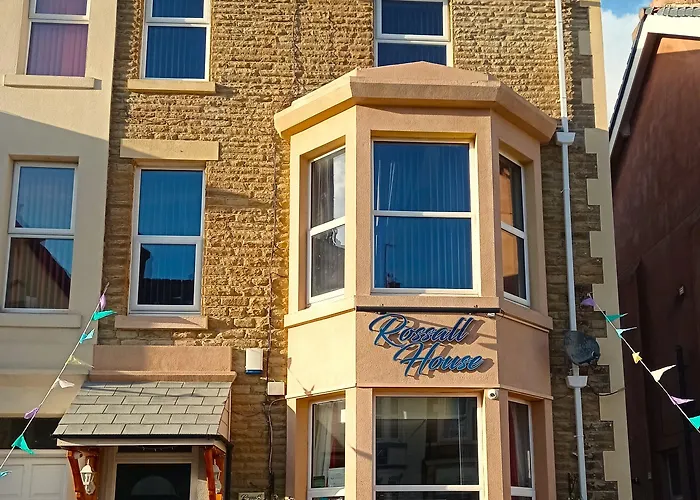 Rossall Guest House Blackpool - Ideal For Families & Couples